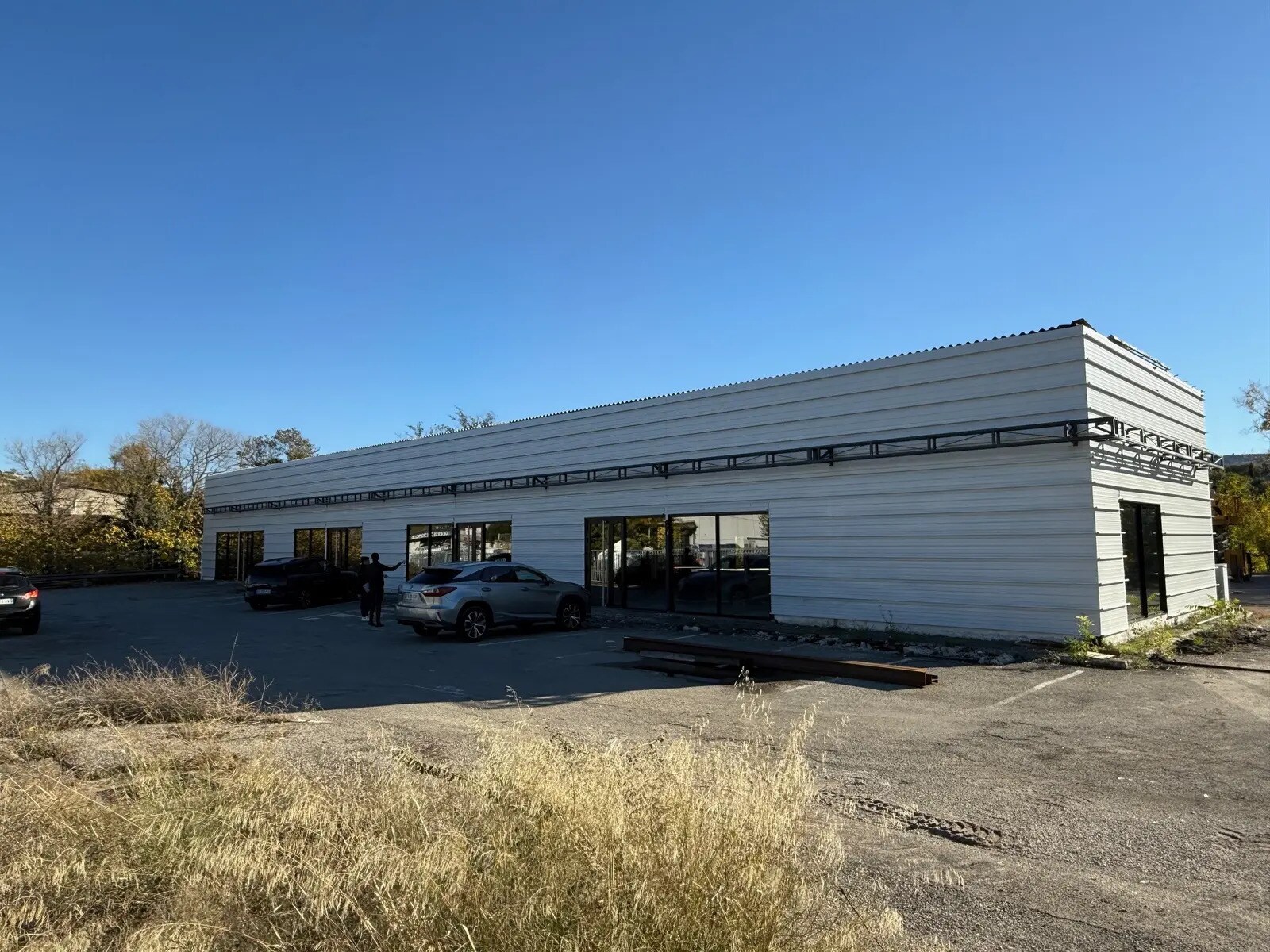 Retail in Apt for lease Building Photo- Image 1 of 7