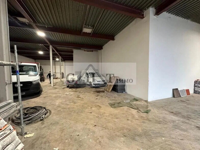Industrial in Lisses for lease - Interior Photo - Image 2 of 6