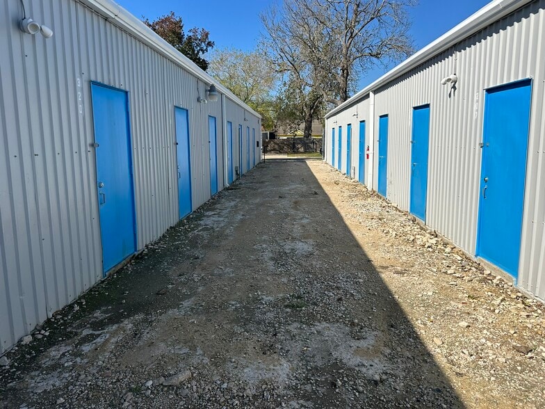 150 Live Oak St, Webster, TX for sale - Building Photo - Image 3 of 6