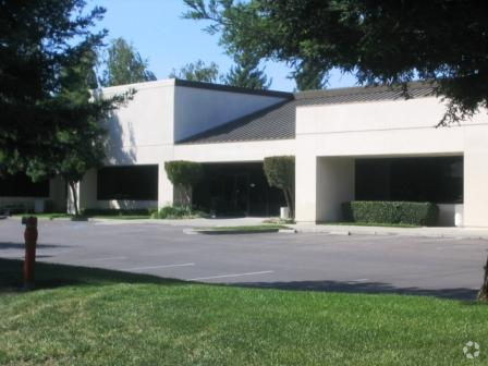 1360 Redwood Way, Petaluma, CA for lease - Building Photo - Image 2 of 8