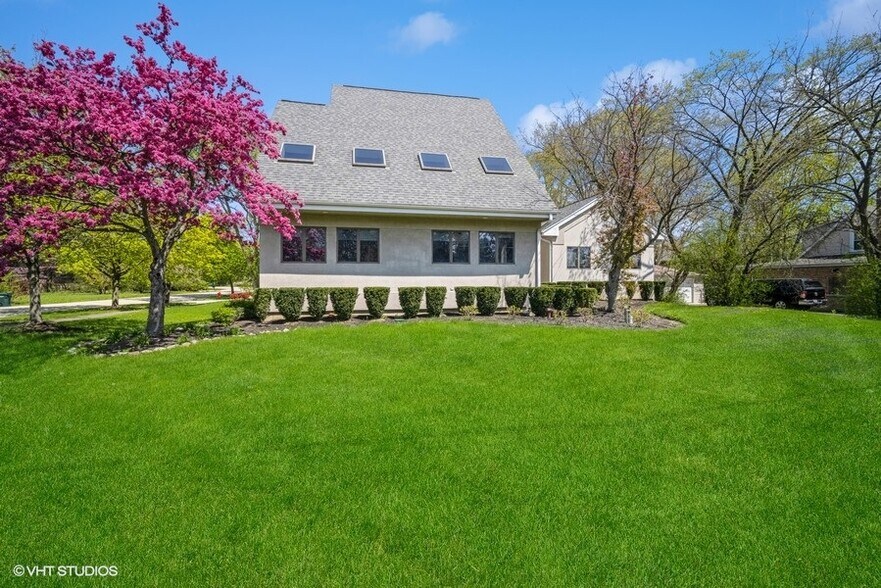 2890 Dundee Rd, Northbrook, IL for sale - Building Photo - Image 1 of 1