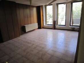 Retail in Igualada, Barcelona for lease Interior Photo- Image 2 of 9