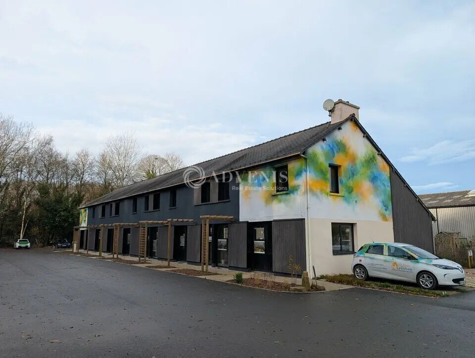 Flex in Saint-Samson-sur-Rance for lease Building Photo- Image 1 of 7