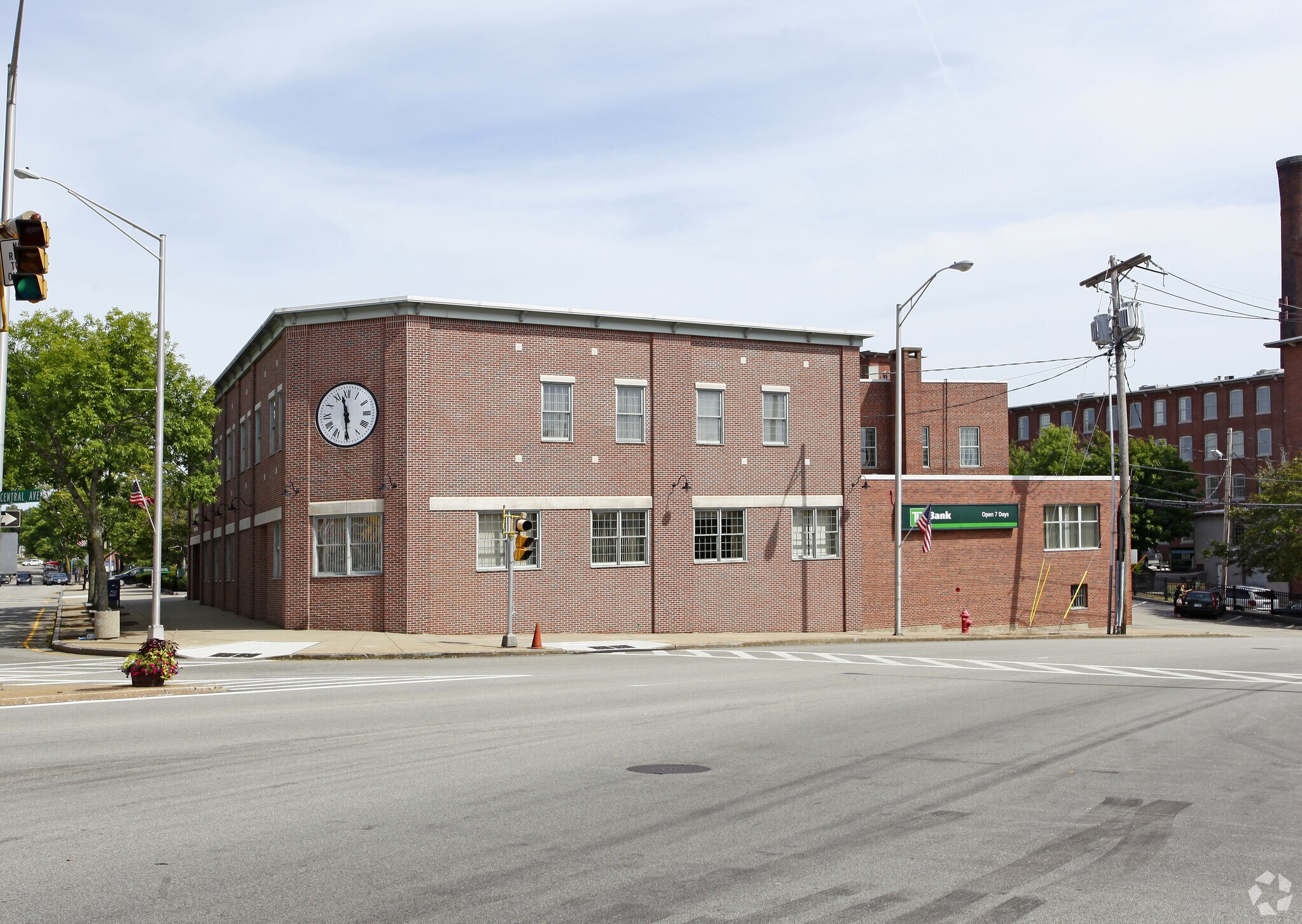 353 Central Ave, Dover, NH for sale Primary Photo- Image 1 of 1