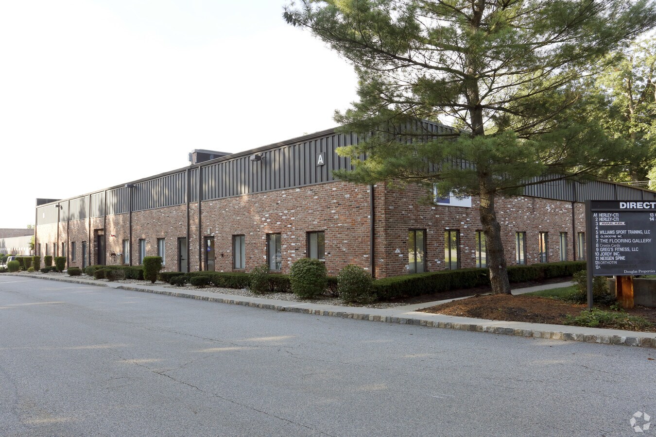 9 Whippany Rd, Whippany, NJ 07981