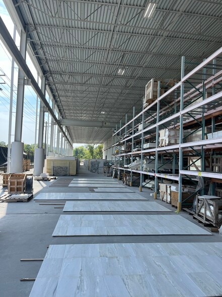 301 21st St N, Bessemer, AL for sale - Interior Photo - Image 2 of 11