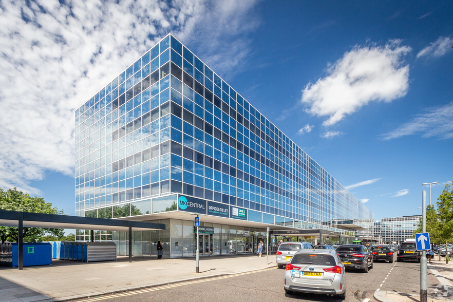 500 Elder Gate, Milton Keynes for lease - Building Photo - Image 2 of 7