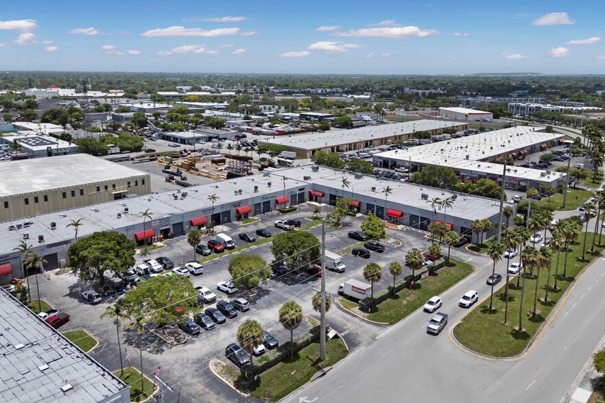 18645 SW 107th Ave, Cutler Bay, FL for sale - Aerial - Image 1 of 1