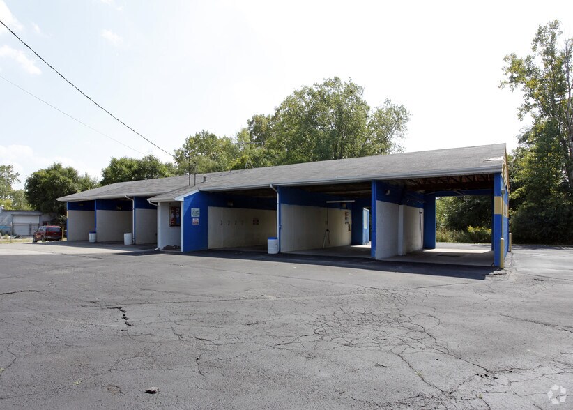 5176 Richfield Rd, Flint, MI for sale - Primary Photo - Image 1 of 1