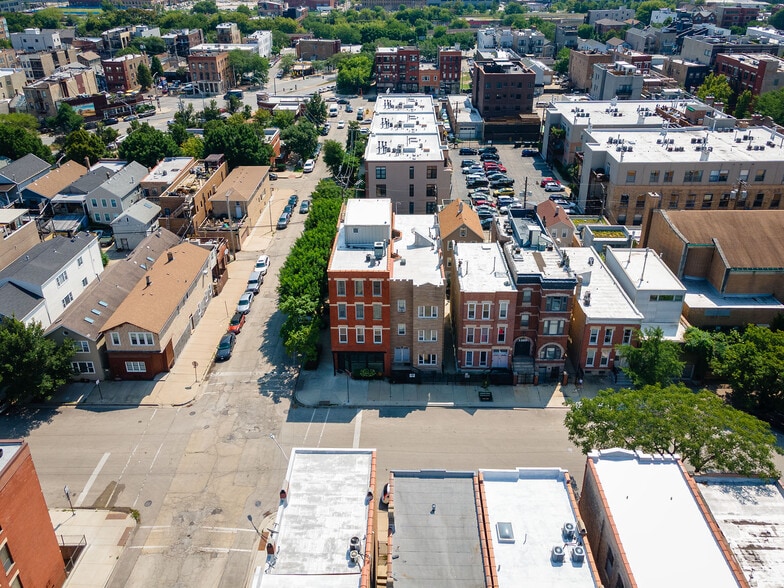 1303 W Ohio St, Chicago, IL for sale - Building Photo - Image 3 of 34