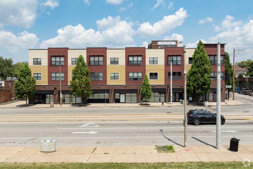 5901 Delmar Blvd, Saint Louis, MO for lease - Building Photo - Image 3 of 20