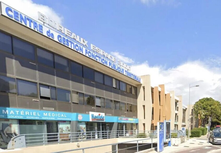 Office in Saint-Laurent-du-Var for lease - Building Photo - Image 3 of 8