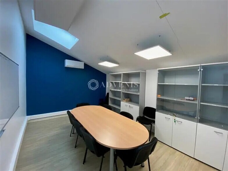 Office in Champigny-sur-Marne for sale - Interior Photo - Image 2 of 5