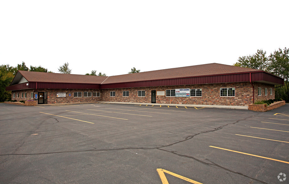 1428 2nd St N, Sauk Rapids, MN for sale - Primary Photo - Image 1 of 1