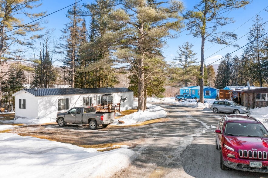 6 Park Port - VT portfolio of 6 properties for sale on LoopNet.com - Building Photo - Image 2 of 9