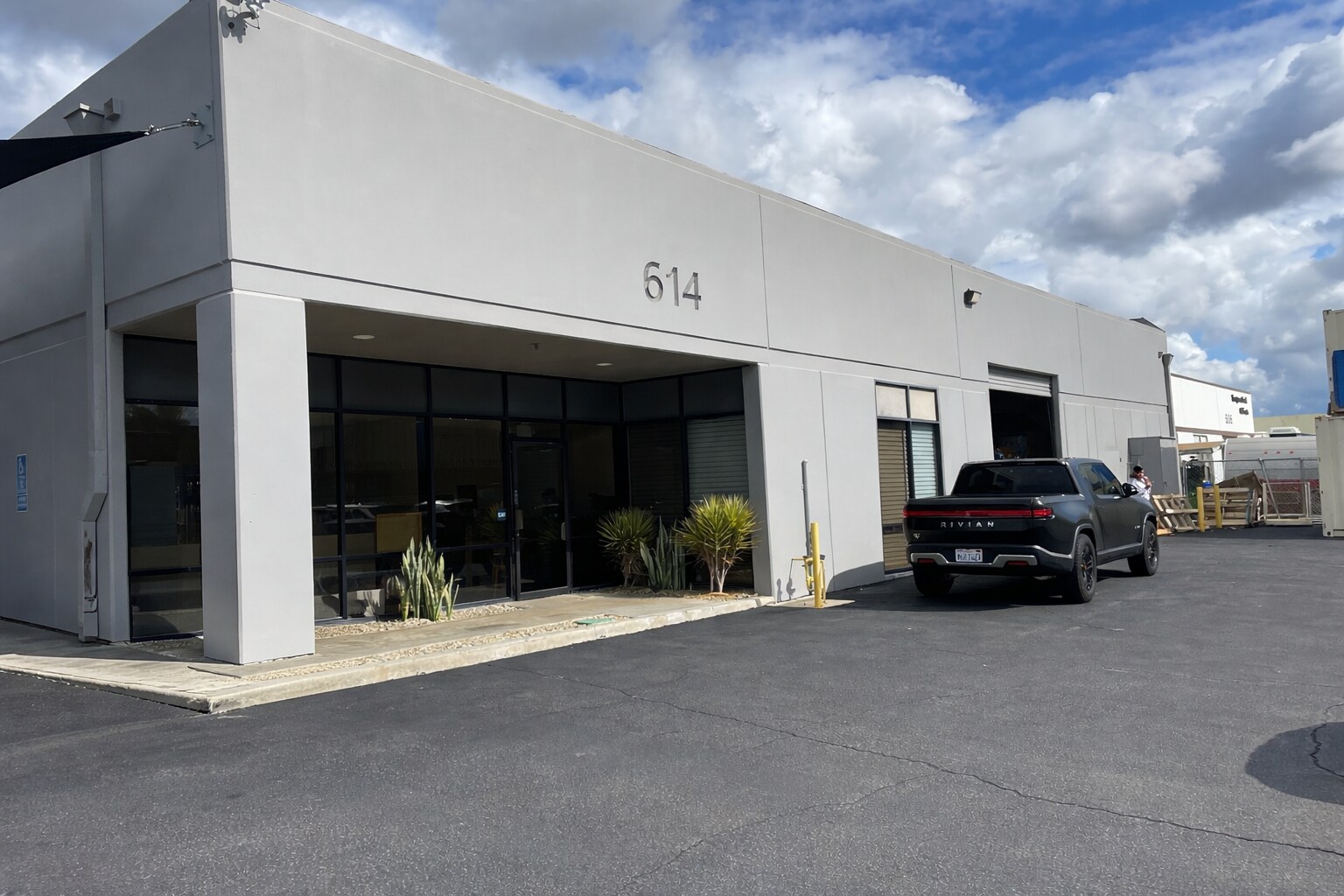 614 Airport Rd, Oceanside, CA for lease Interior Photo- Image 1 of 3