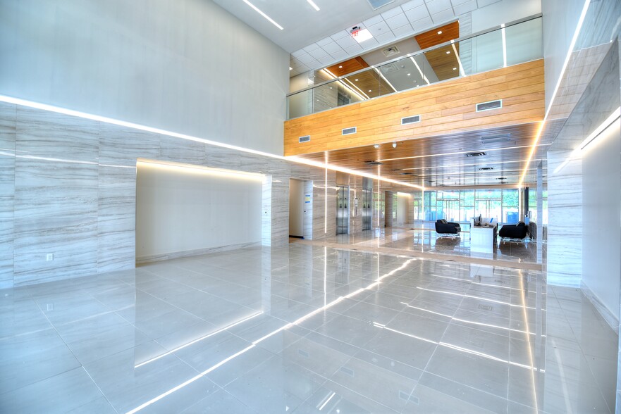 1050 Central Expy S, Allen, TX for lease - Lobby - Image 2 of 13