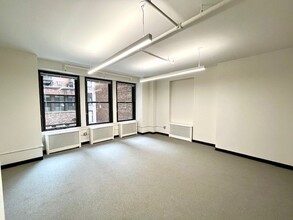 299 Broadway, New York, NY for lease Building Photo- Image 2 of 4