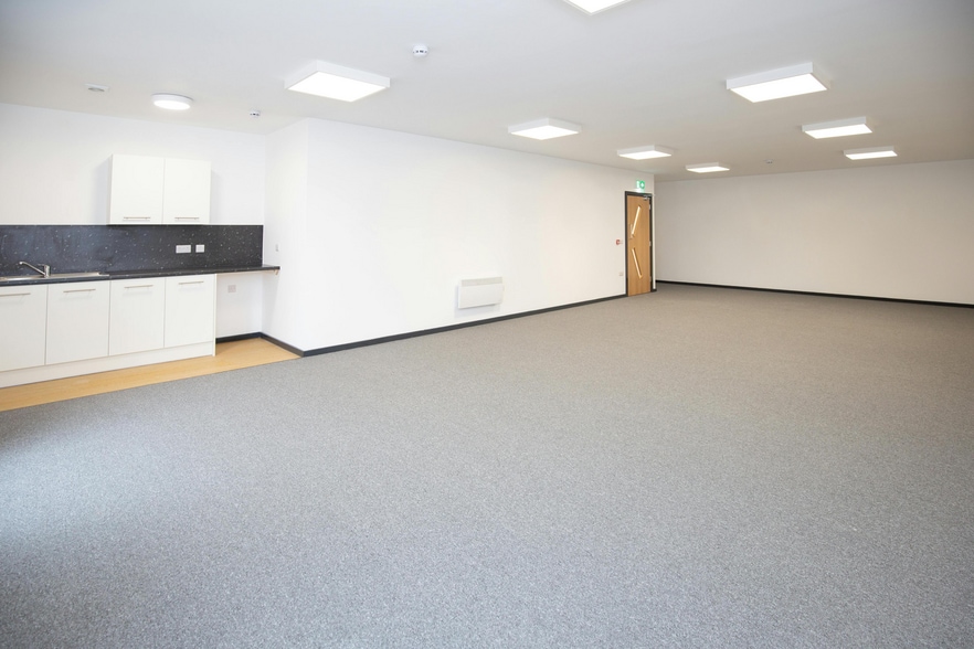 Cawdor St, Manchester for lease - Interior Photo - Image 3 of 5