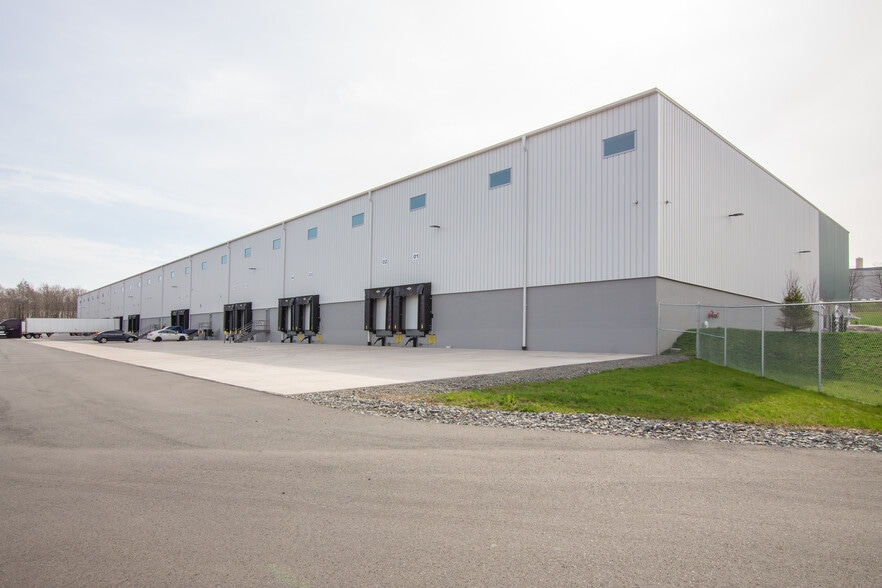 380-400 Research, Pittston Township, PA for lease - Building Photo - Image 3 of 8