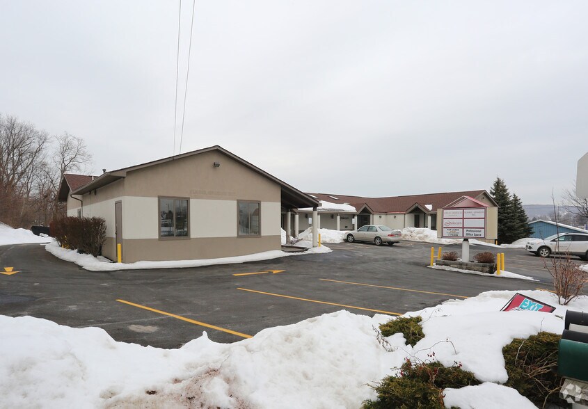 112116 Clayton Ave, Vestal, NY 13850