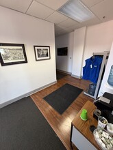 803 Quarrier St, Charleston, WV for lease Interior Photo- Image 1 of 5