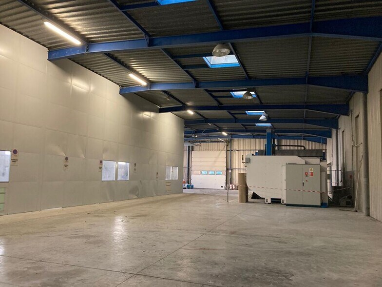 Flex in Plounévez-Moëdec for sale - Building Photo - Image 3 of 8