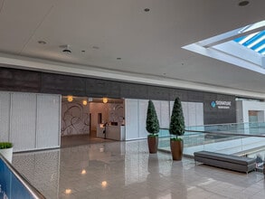 2000 Route 38, Cherry Hill, NJ for lease Lobby- Image 2 of 25