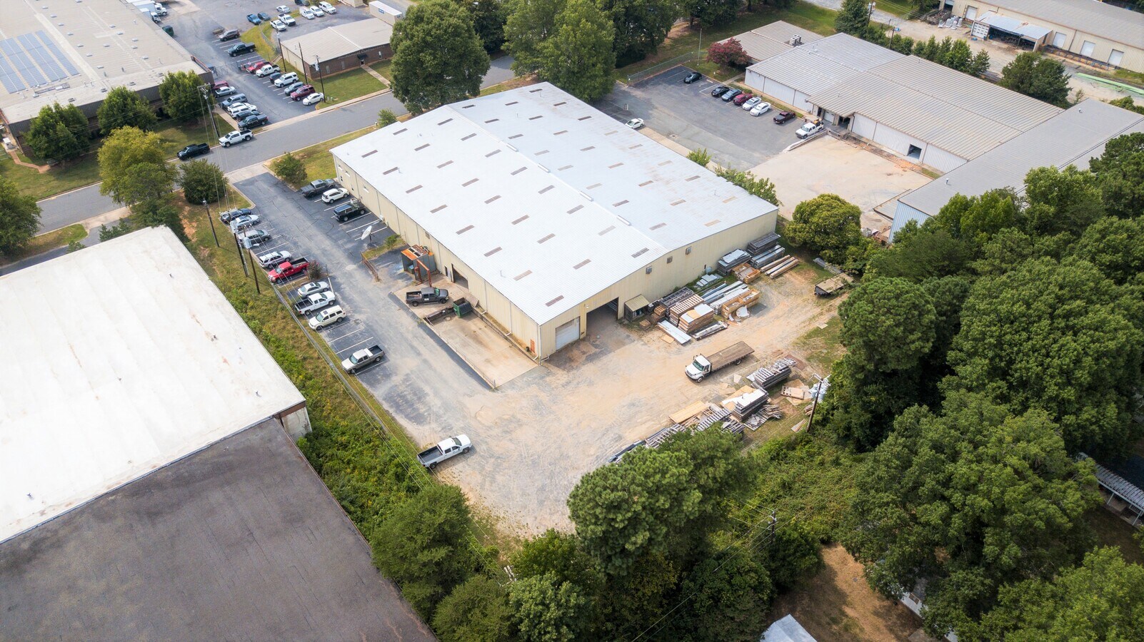 1734 University Commercial Pl, Charlotte, NC 28213