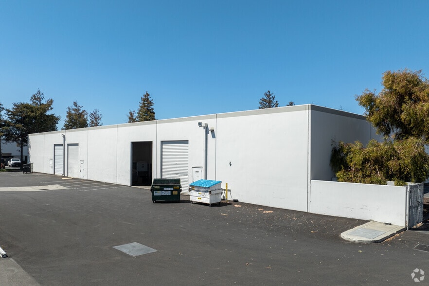 20949-20957 Cabot Blvd, Hayward, CA for lease - Building Photo - Image 3 of 4