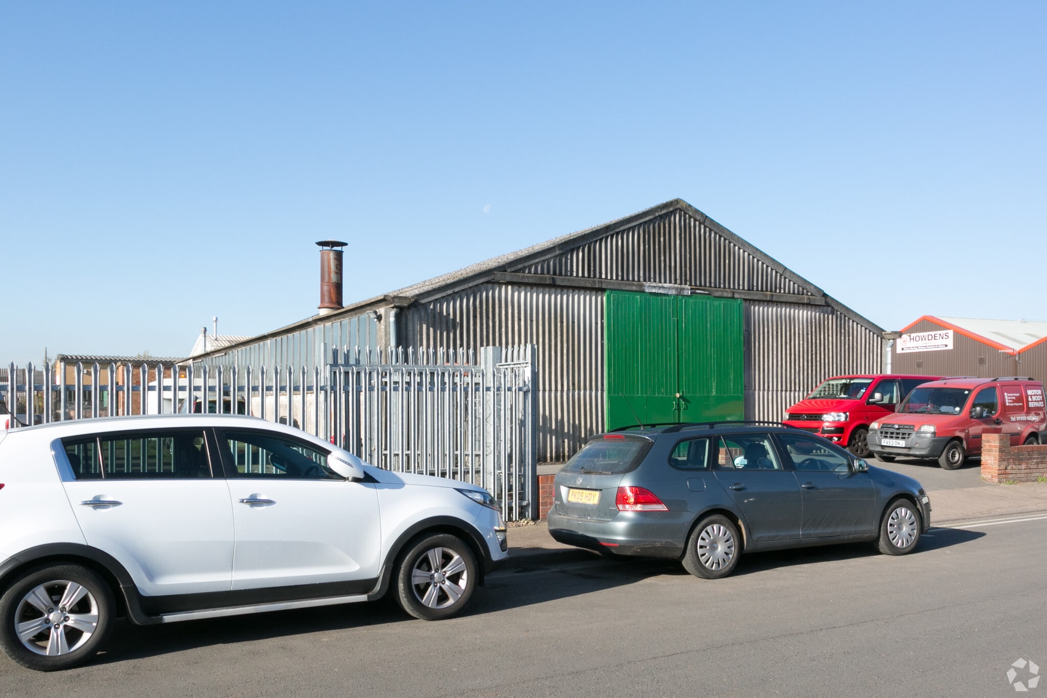 Weir Ln, Worcester for sale Primary Photo- Image 1 of 3