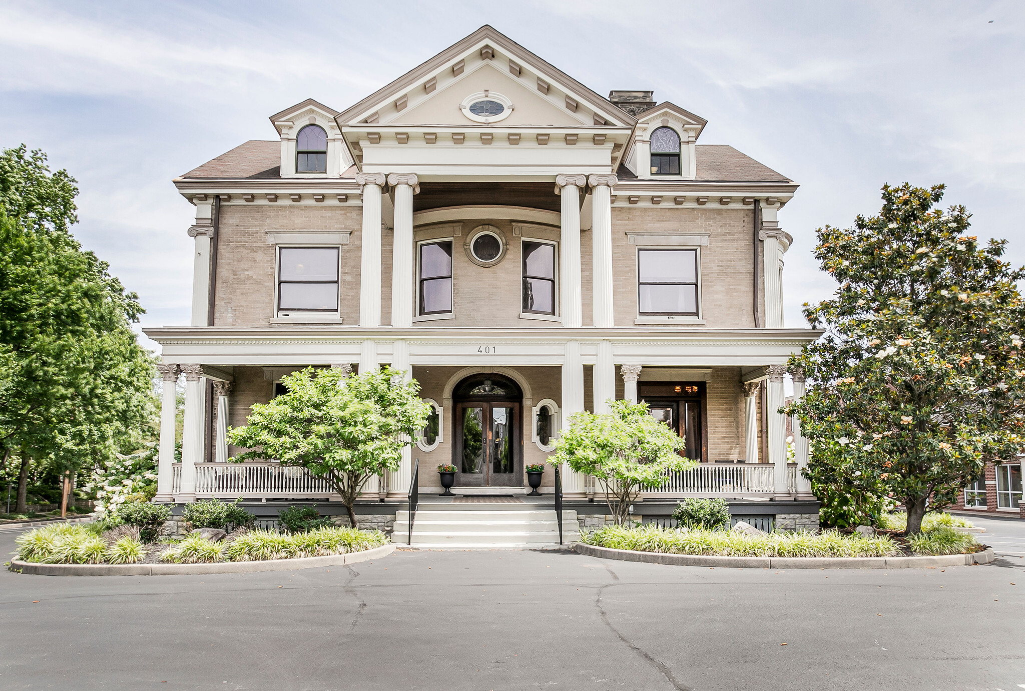 401 Park Ave, Newport, KY for sale Building Photo- Image 1 of 50