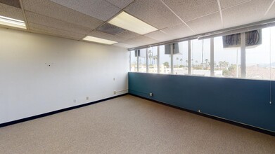 3065 Rosecrans Pl, San Diego, CA for lease Interior Photo- Image 2 of 9