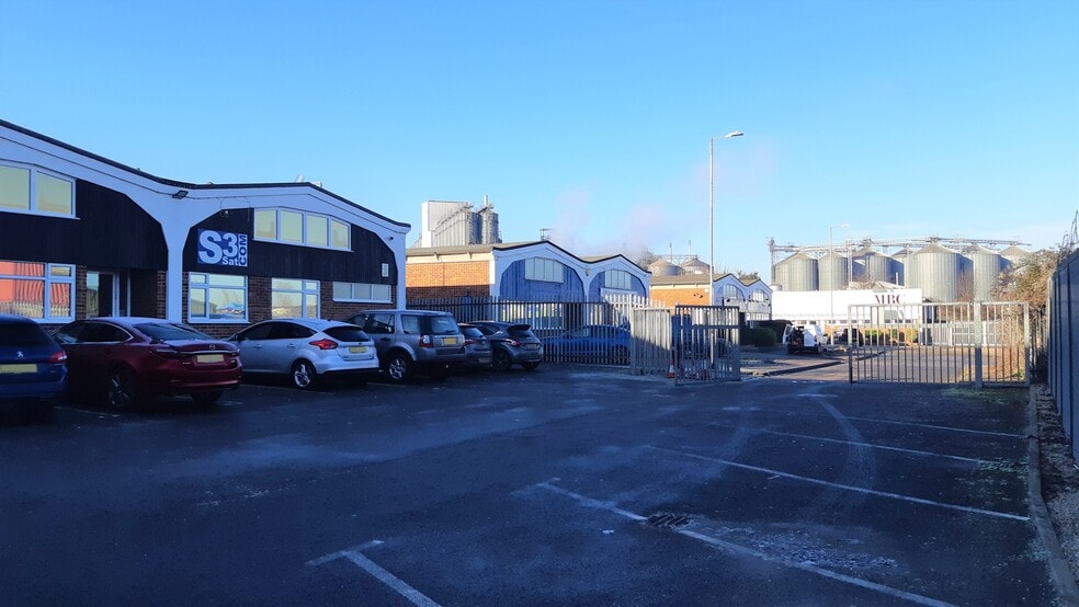 Crittall Rd, Witham for lease - Building Photo - Image 3 of 7