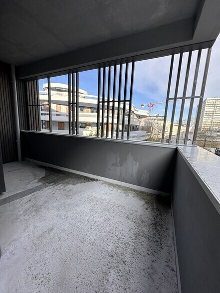 Office in Angers for lease - Interior Photo - Image 3 of 4