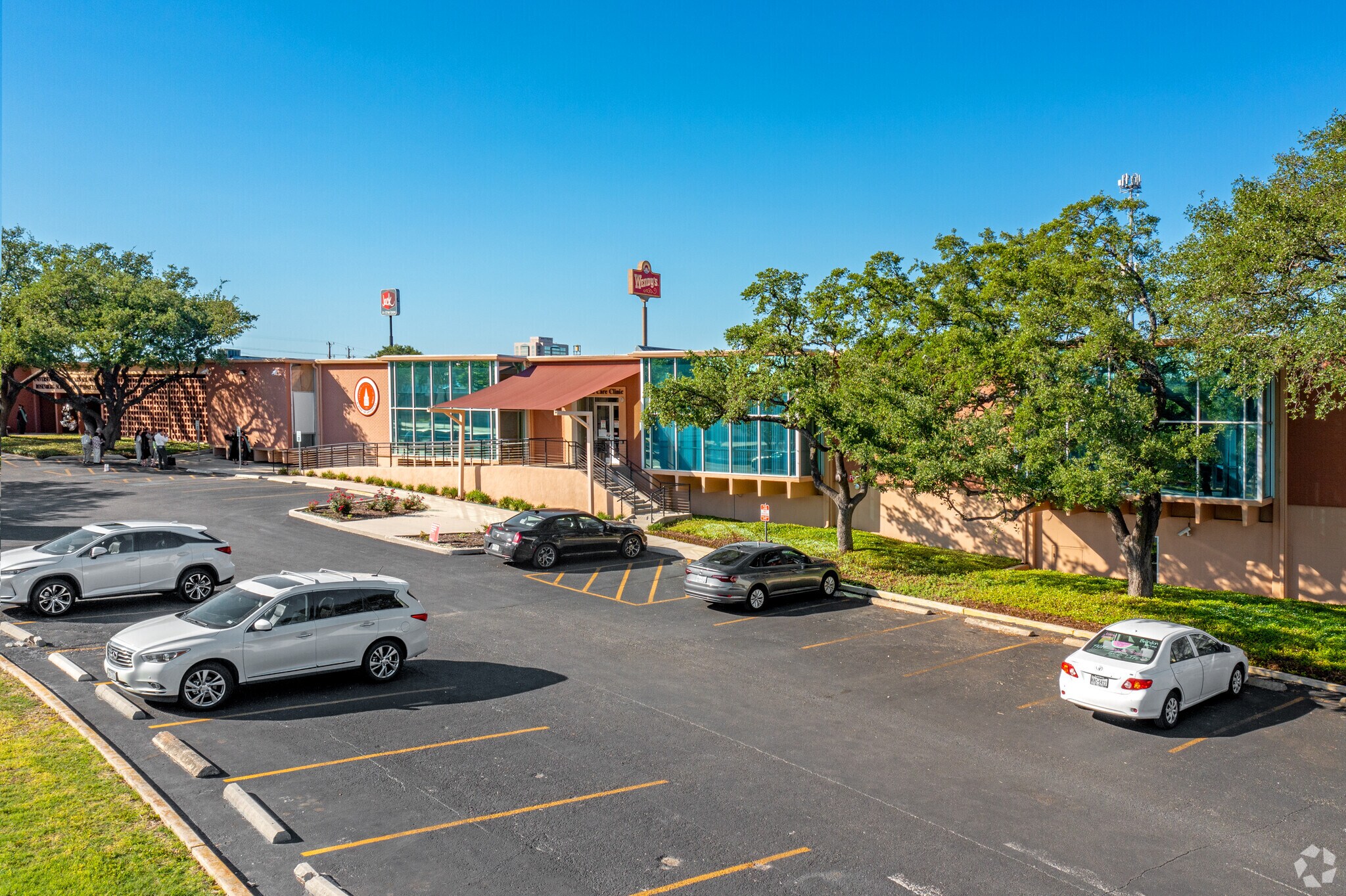 9725 Datapoint Dr, San Antonio, TX 78229 Office for Lease