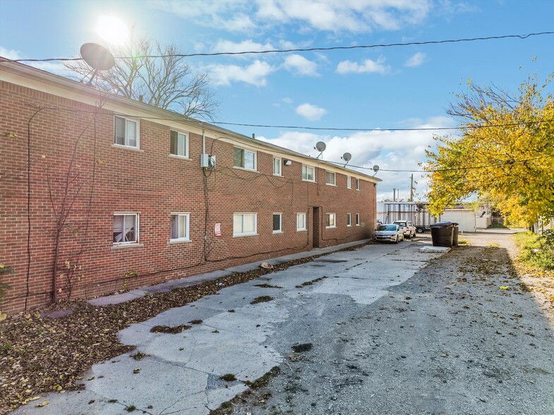 22330 W Warren Ave, Detroit, MI for sale - Building Photo - Image 3 of 29