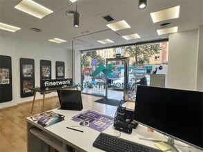 Retail in Málaga, Málaga for lease Interior Photo- Image 2 of 10