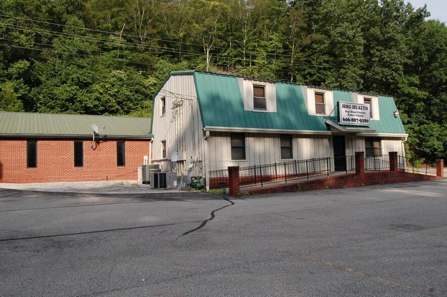 4750 S Ky Route 321, Hagerhill, KY for sale - Building Photo - Image 3 of 21