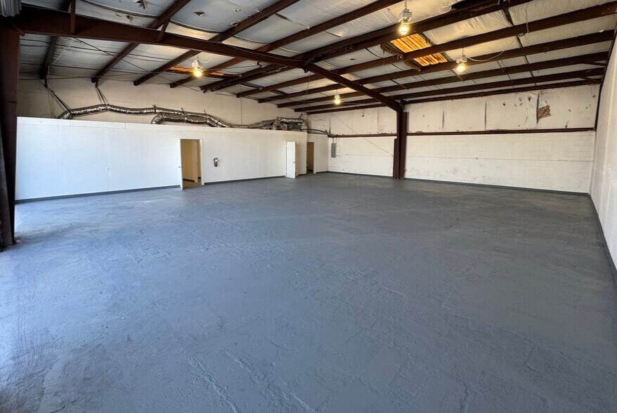 1516 State Ave, Daytona Beach, FL for lease - Interior Photo - Image 3 of 9
