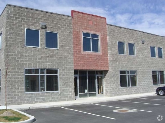 692-718 W Confluence Ave, Murray, UT for lease - Building Photo - Image 2 of 3