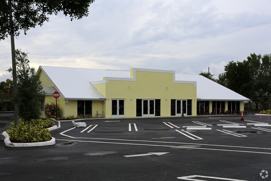 1696 S Military Trl, West Palm Beach, FL 33415