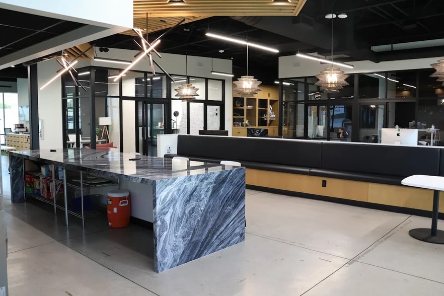 4421 N Thanksgiving Way, Lehi, UT for lease - Building Photo - Image 3 of 10