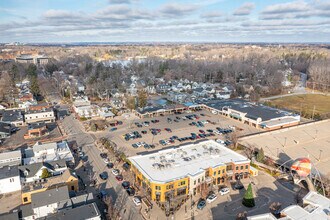 2147-2201 Wealthy St SE, Grand Rapids, MI - AERIAL map view