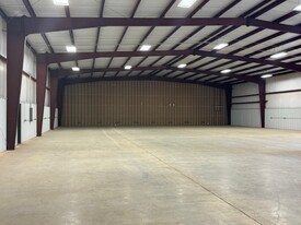 5565C Highway 53 - Warehouse