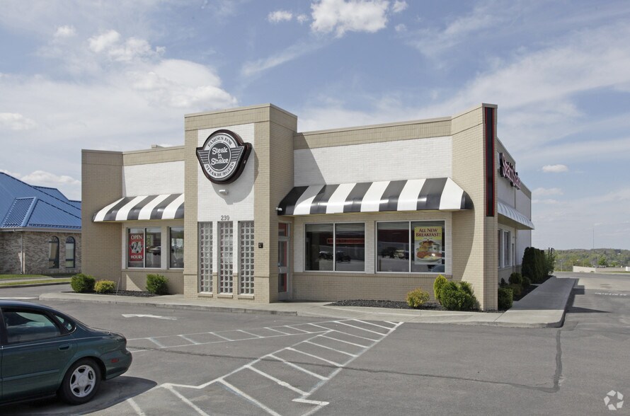 230 Golfview Dr, Monaca, PA for lease - Building Photo - Image 2 of 2