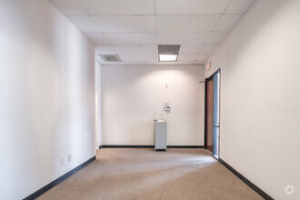 12501-12607 Gulf Fwy, Houston, TX for lease Interior Photo- Image 2 of 4