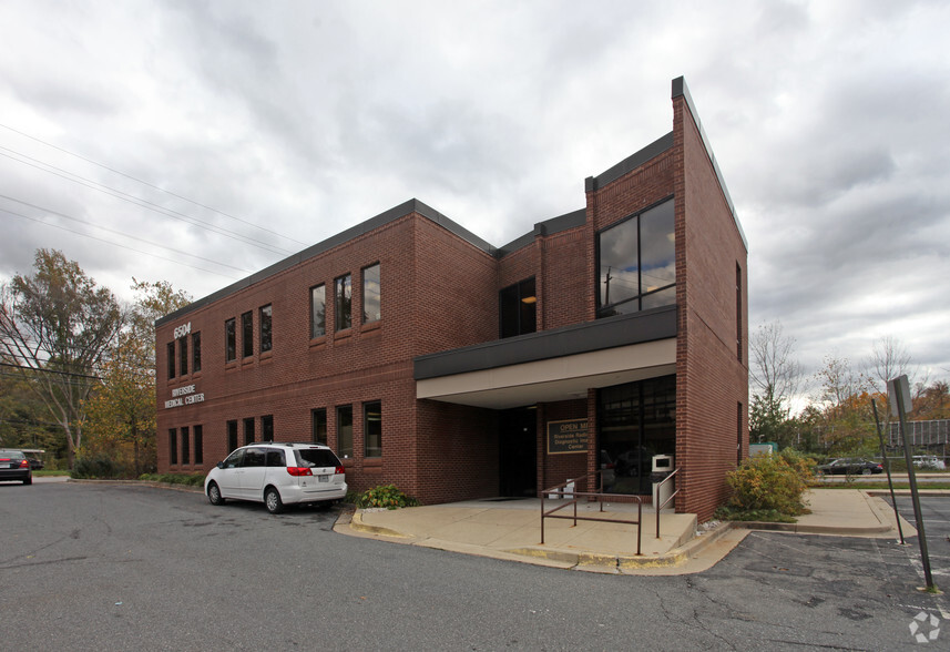 6504 Kenilworth Ave, Riverdale, MD for lease - Primary Photo - Image 1 of 2