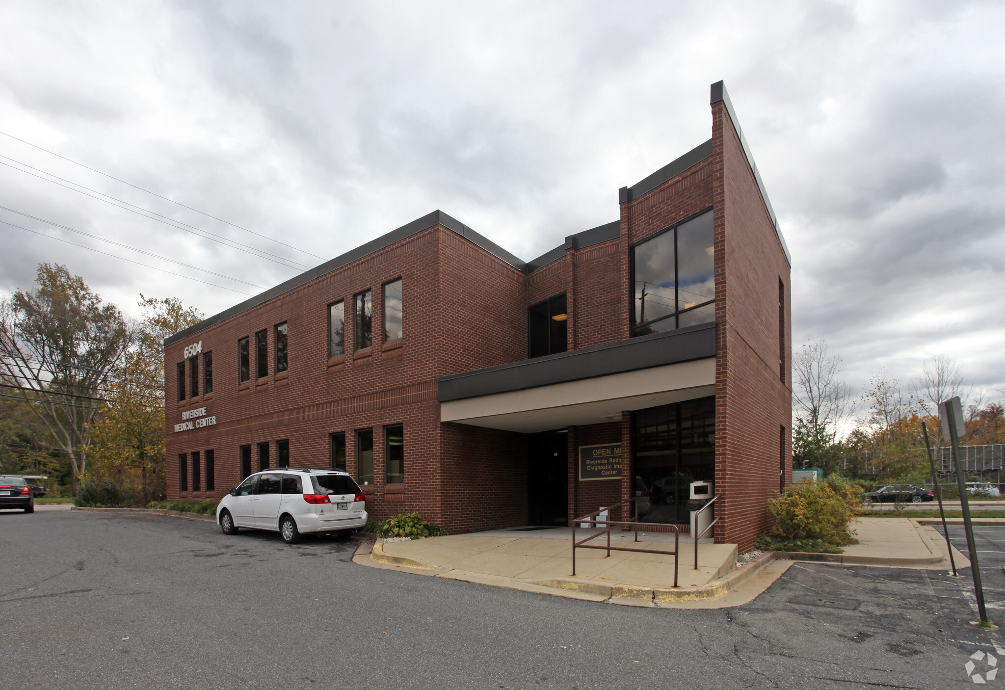 6504 Kenilworth Ave, Riverdale, MD for lease Primary Photo- Image 1 of 3