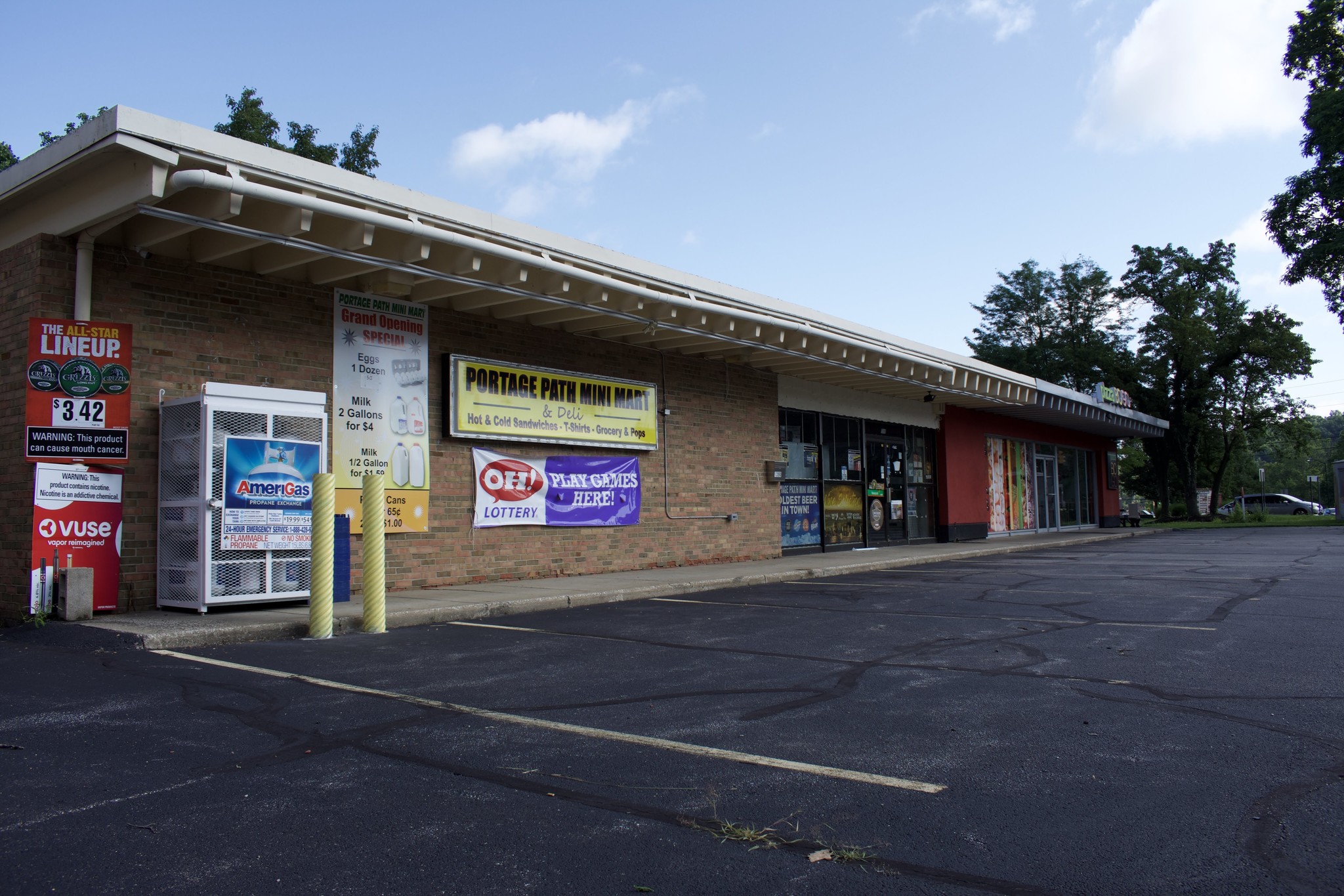 1390-1392 N Portage Path, Akron, OH for sale Building Photo- Image 1 of 1